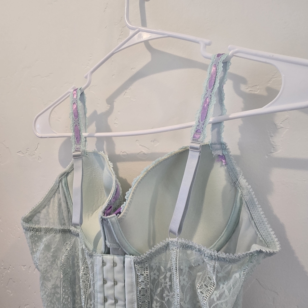 Corset - Picture 11 of 11